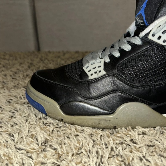 Size 10.5- Jordan 4 Retro Motorsports Alternate 2017 - Picture 4 of 15